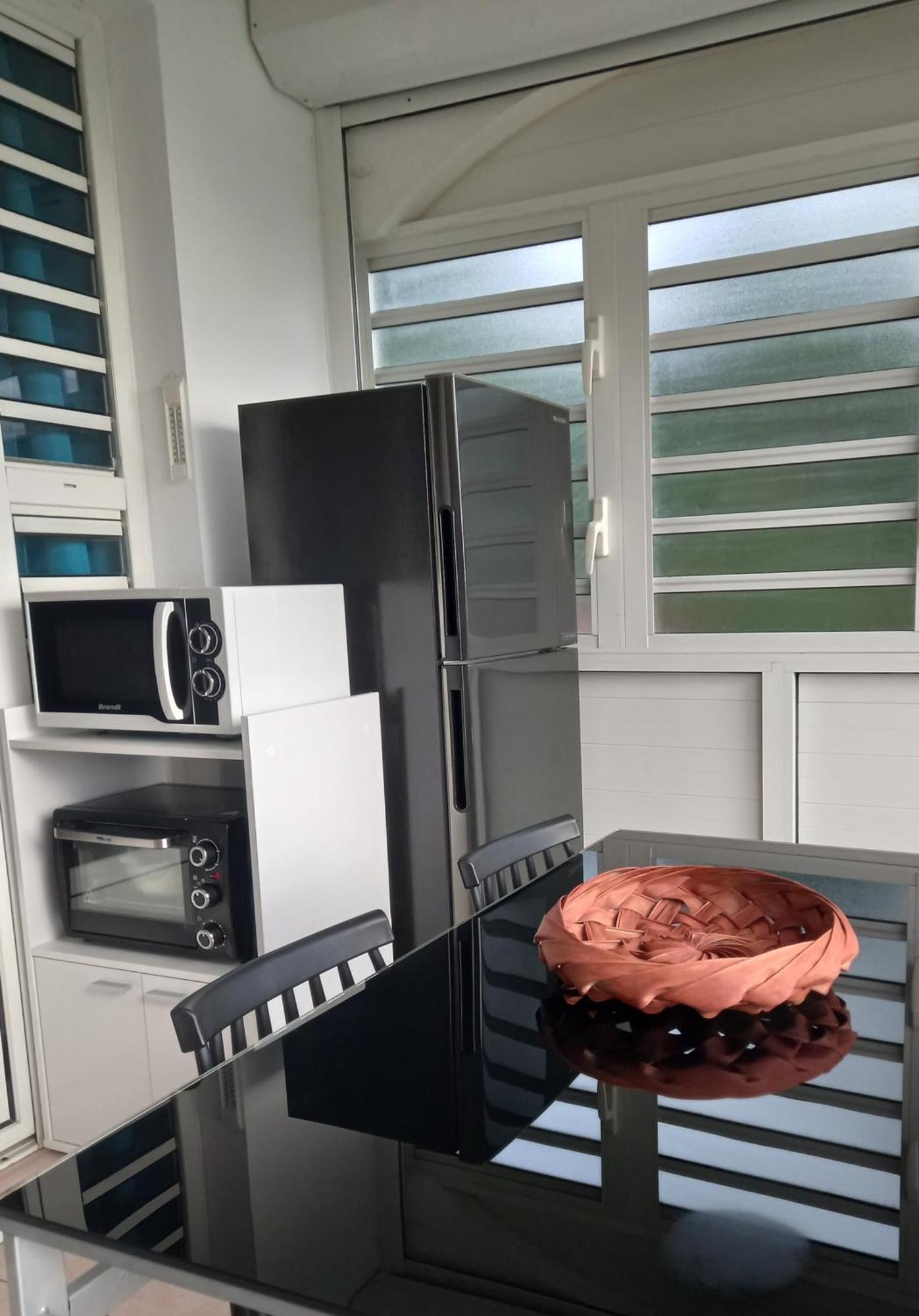 Appartement A Anse Mabouya En Rez De Jardin Avec Piscine A Proximite Des Plages 상트루스 외부 사진
